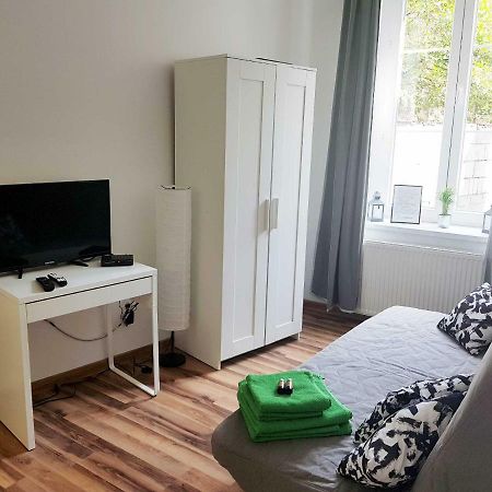 Apartament Nr 15 - 2 Pokoje Z Prywatnymi Lazienkami Centrum Poznan Luaran gambar