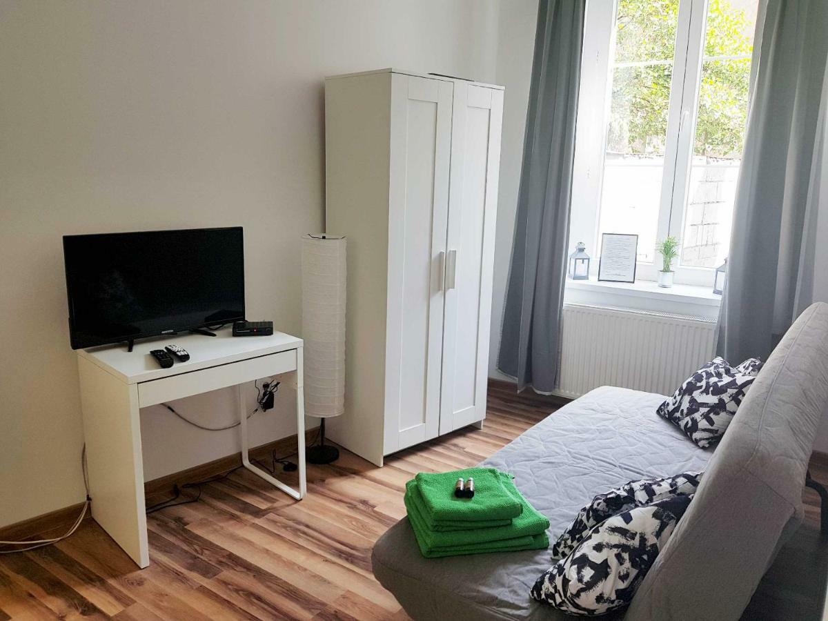 Apartament Nr 15 - 2 Pokoje Z Prywatnymi Lazienkami Centrum Poznan Luaran gambar