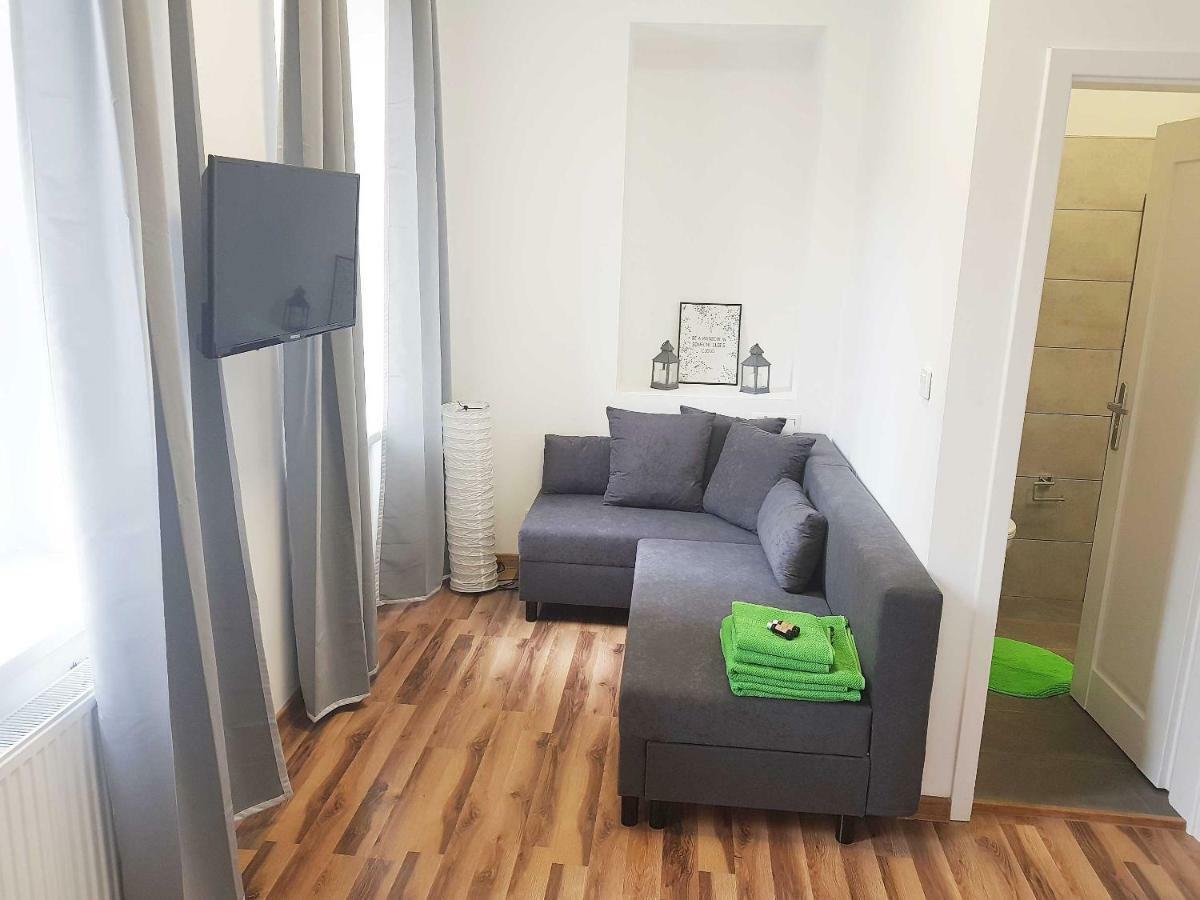 Apartament Nr 15 - 2 Pokoje Z Prywatnymi Lazienkami Centrum Poznan Luaran gambar