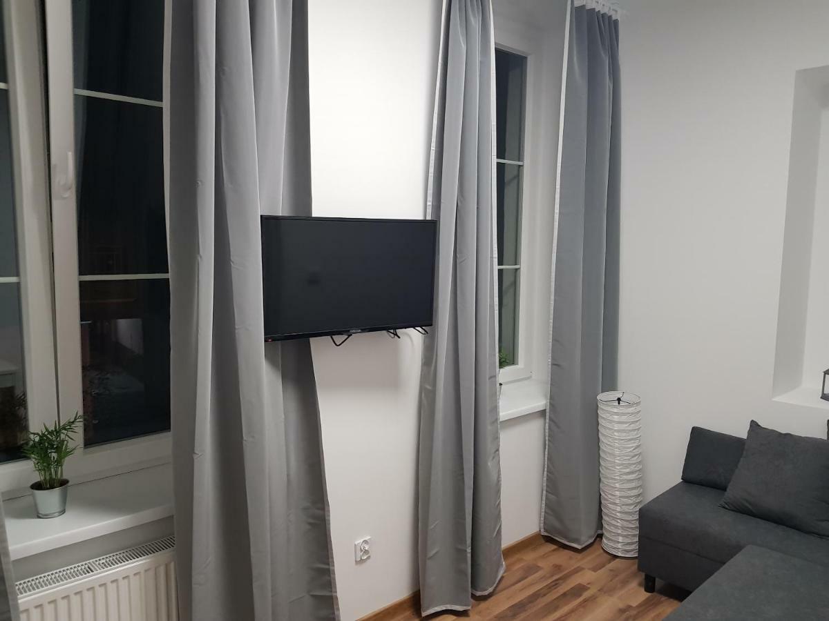 Apartament Nr 15 - 2 Pokoje Z Prywatnymi Lazienkami Centrum Poznan Luaran gambar